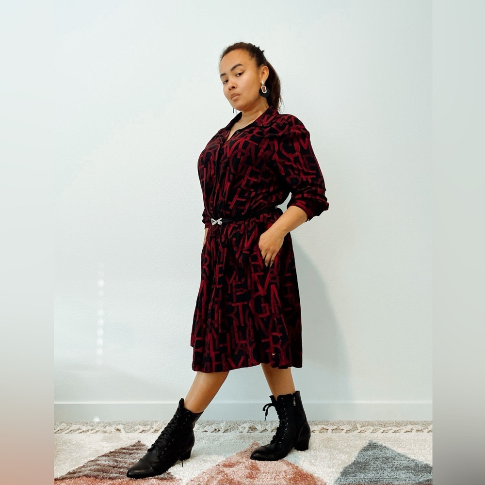 Tommy Hilfiger Red and Black Graphic Long Sleeve Dress - Picture 5 of 9